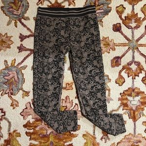 Medium print leggings
